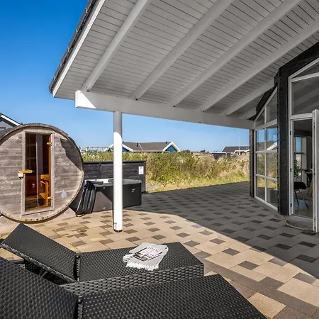 Tatania - 500m To The Fjord By Interhome *