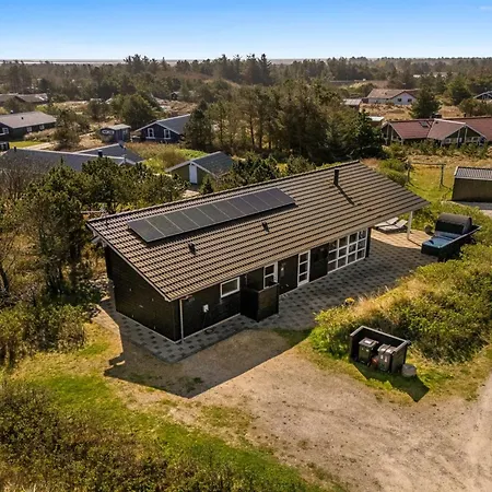 Tatania - 500m To The Fjord By Interhome