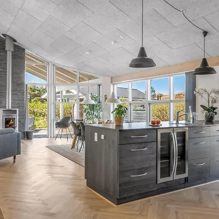 Tatania - 500m To The Fjord By Interhome *